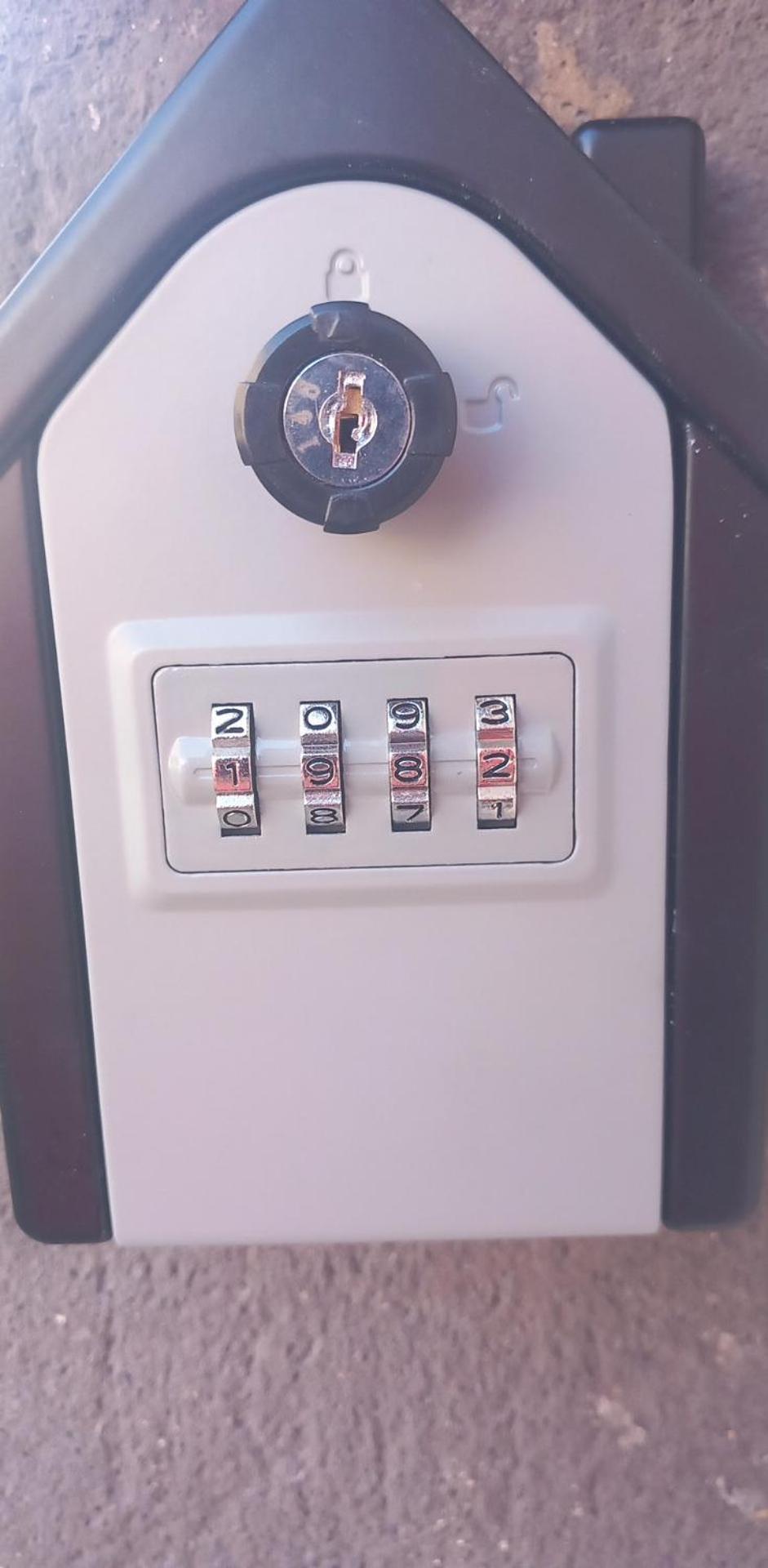 Ferienwohnung Vintage ,La Capsule Temporelle Wifi Draps Parking Publique Gratuit Thiers Exterior foto